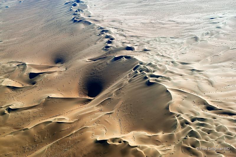 20090603_083929 D3 X1.jpg - The color of the dunes become noticeably less red